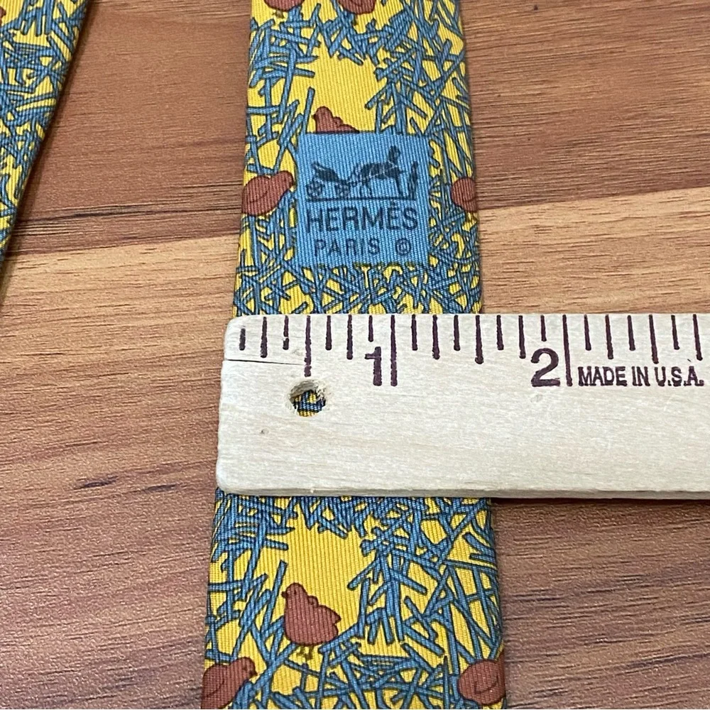 HERMÈS Paris 7364 PA Yellow Blue Quail Bird Chick Straw Print 100% Silk Necktie - Picture 14 of 15